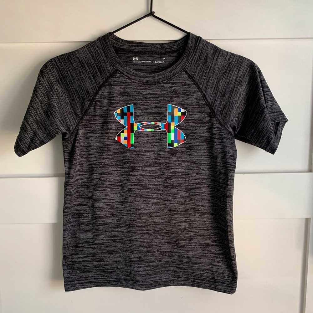 UNDER ARMOUR | Dark Gray Heat Gear Athletic Tee 7
